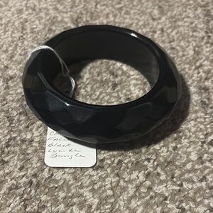 Chic Black Chunky Faceted Lucite Bangle Bracelet